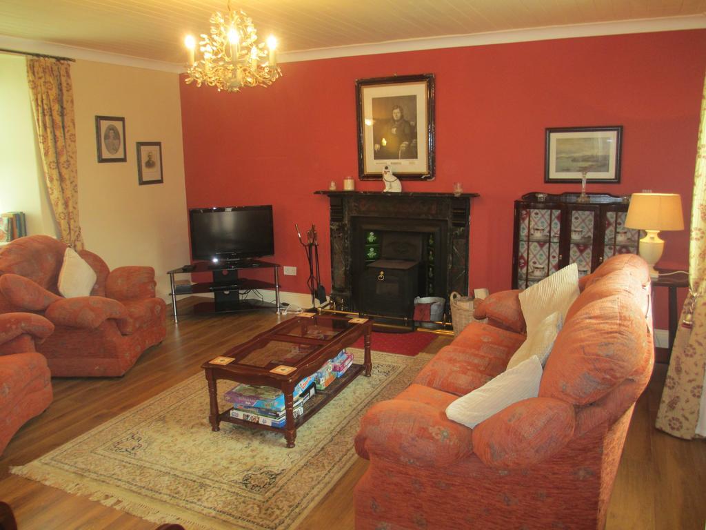 Tralia Farmhouse Self Catering Farranfore Værelse billede
