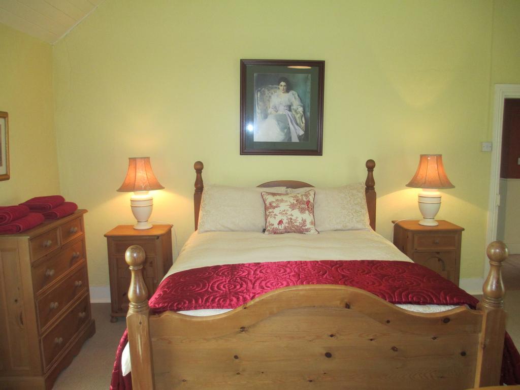 Tralia Farmhouse Self Catering Farranfore Værelse billede